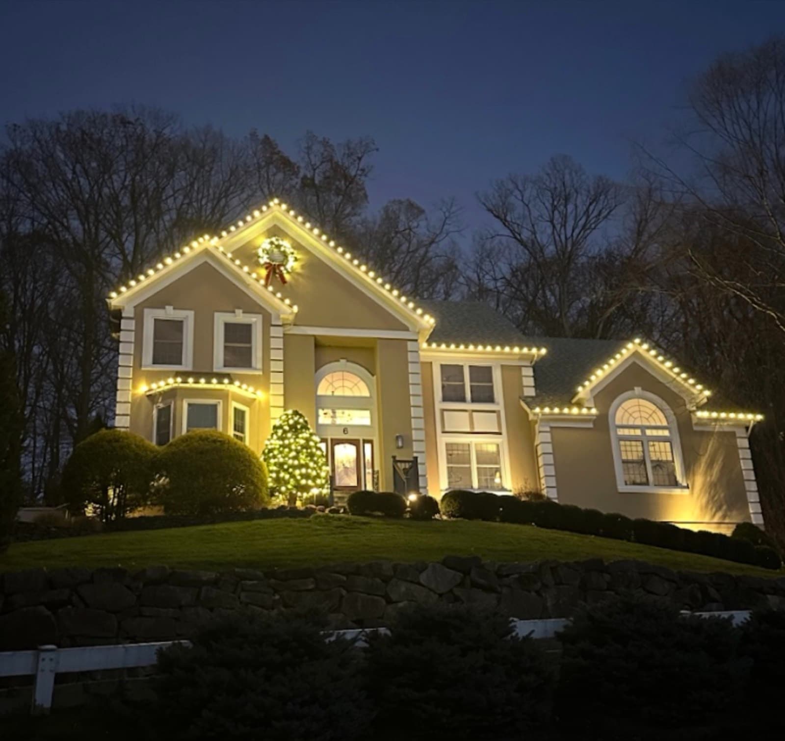 Gallo Bros Christmas light installation in North Jersey
